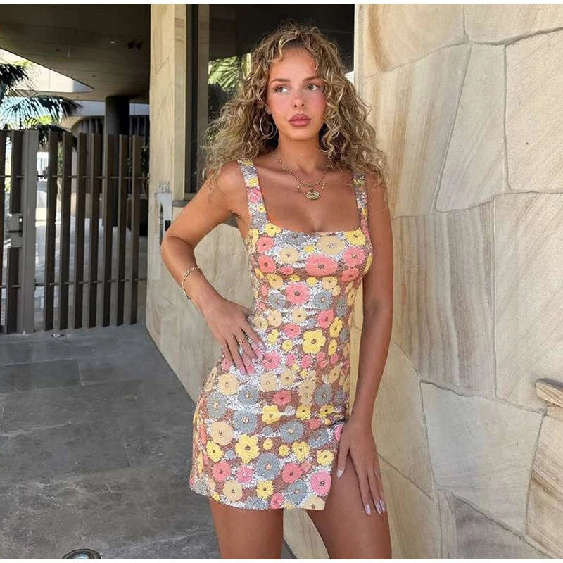 Sequined Mini Dresses Women Slim Square Collar Sleeveless Backless Party Dress Lady Summer Shine Robe Woman Holiday Stylish